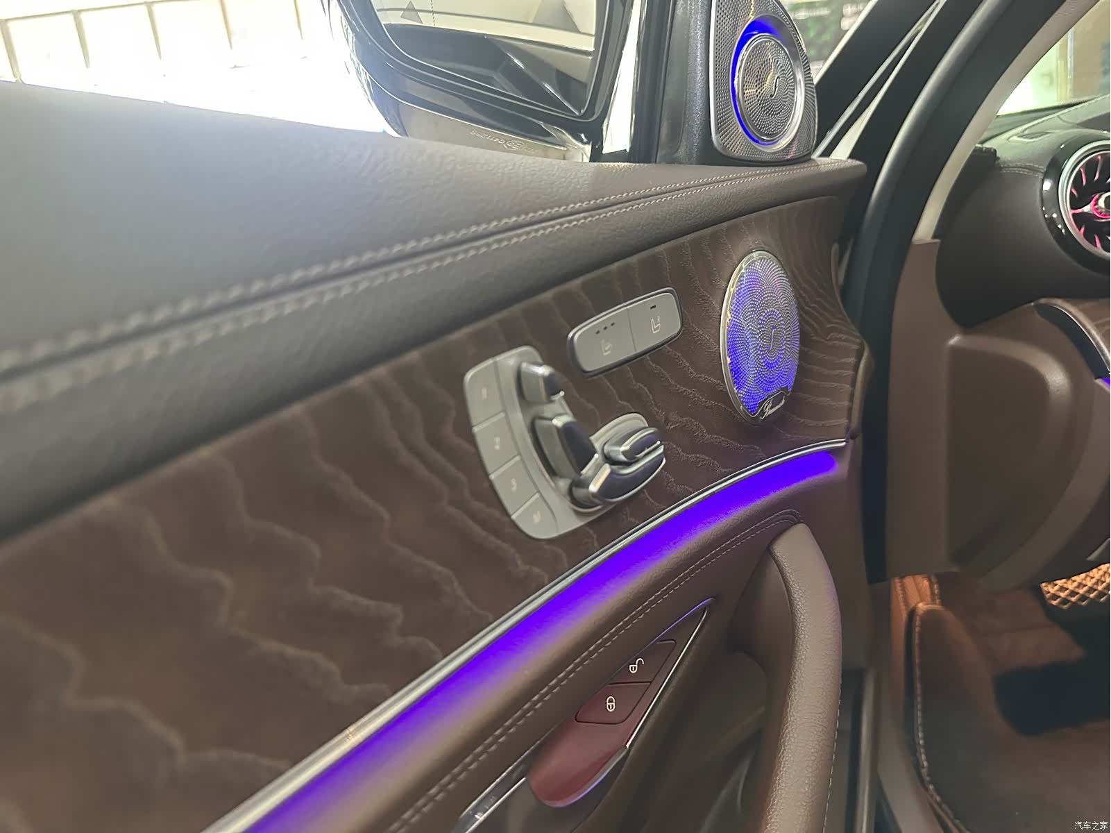 Mercedes-Benz E-Class, 2020 12