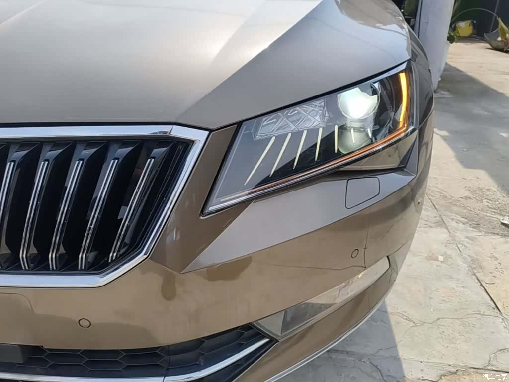 Skoda Superb, 2016 24