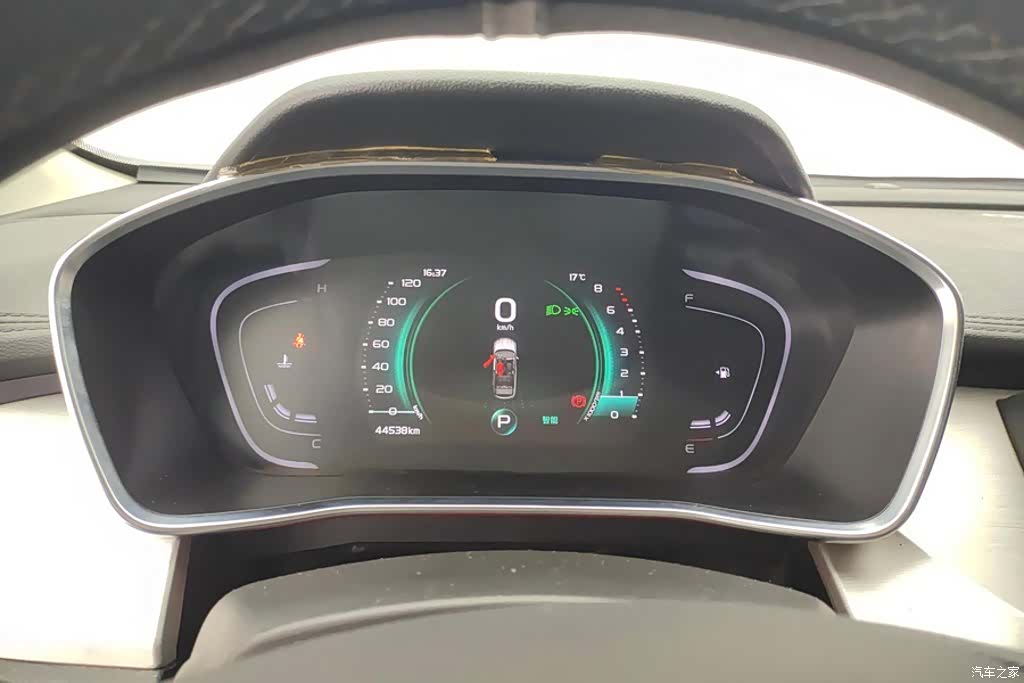 Geely Coolray, 2024 14