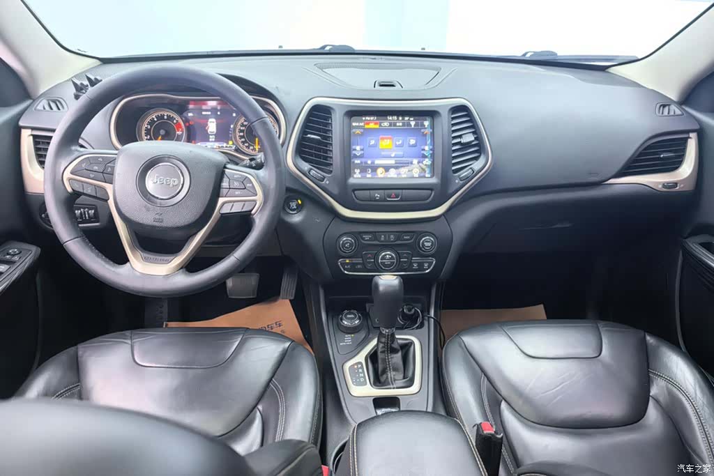 Jeep Cherokee, 2016 12