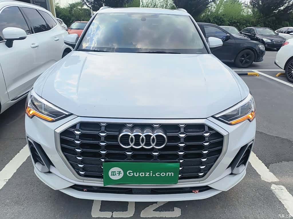 Audi Q3, 2022 3