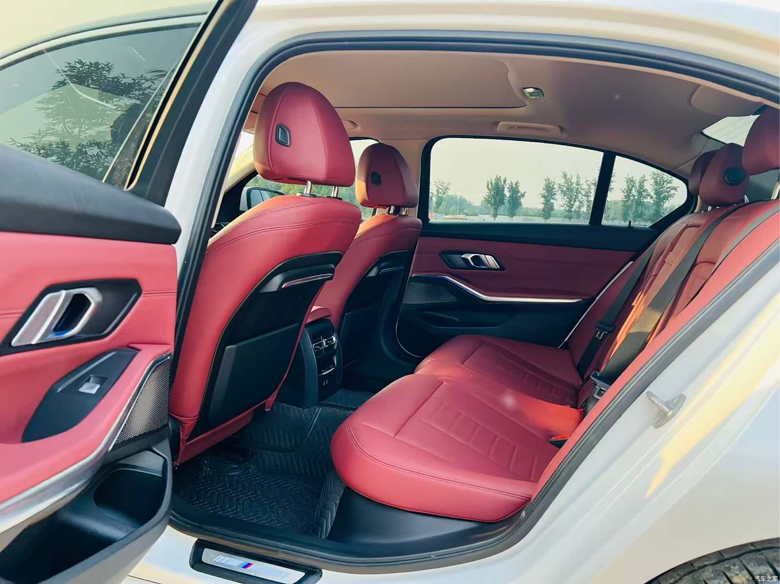 BMW 3 Series, 2021 все фото