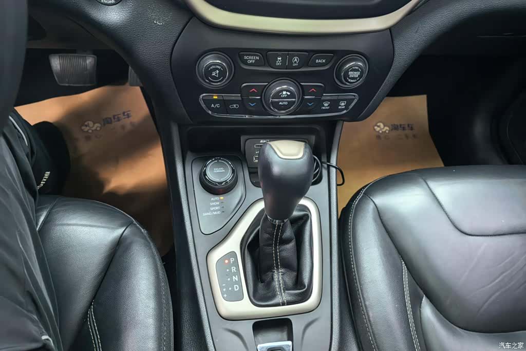 Jeep Cherokee, 2016 16