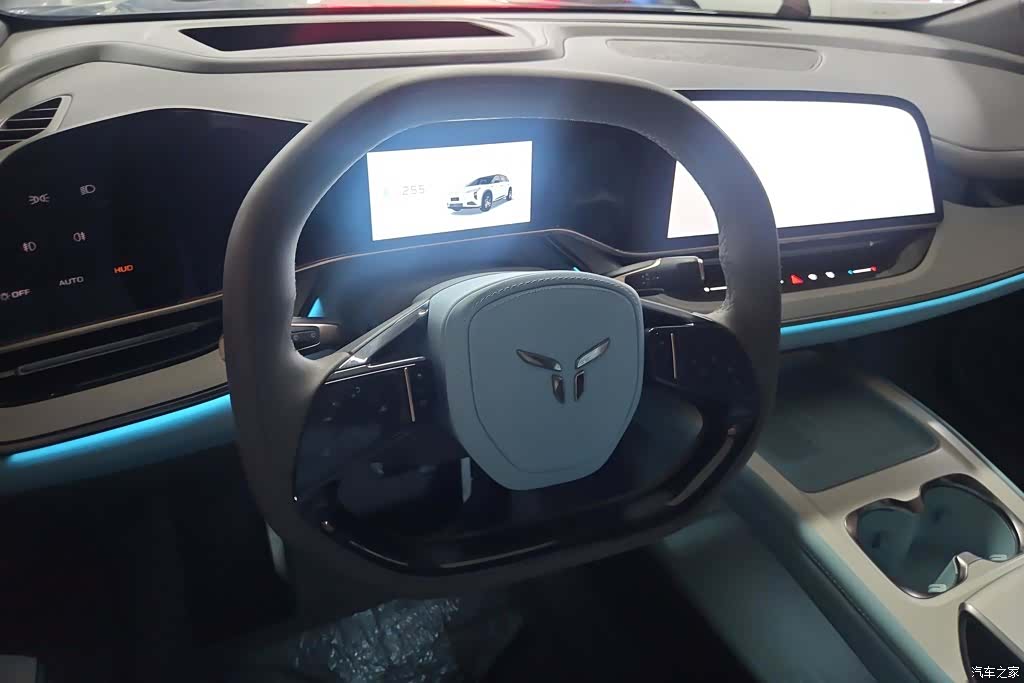 Hongqi 08, 2024 15