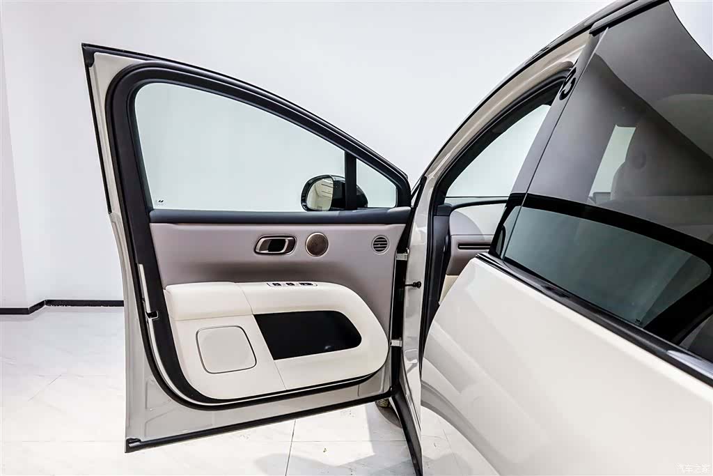Li Auto i6, 2025 15