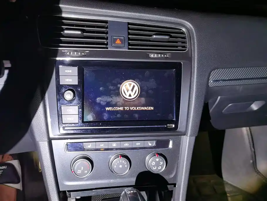 Volkswagen golf