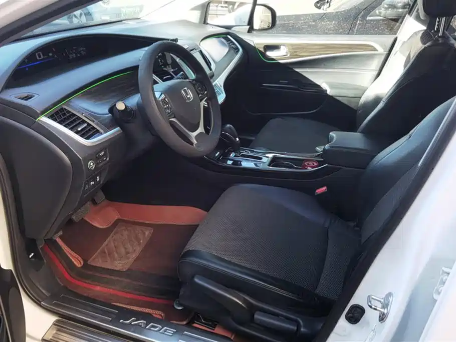 Honda Jade