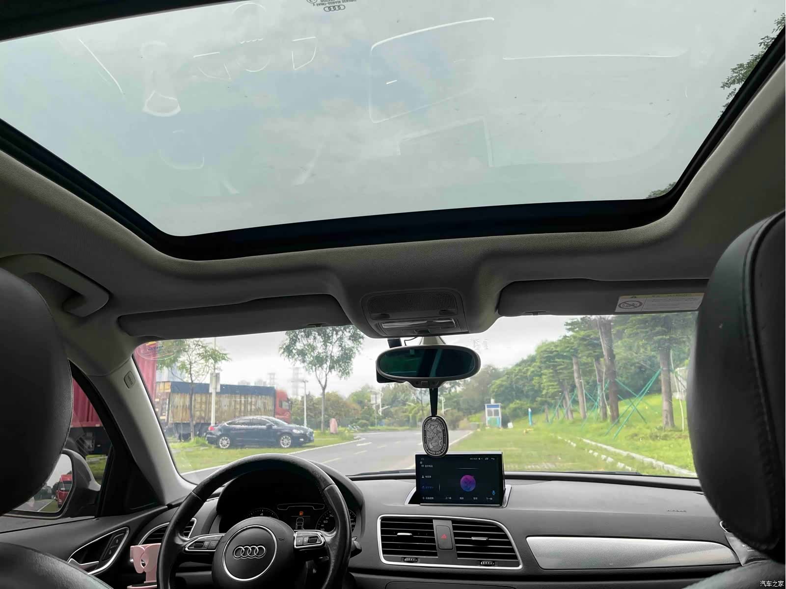 Audi Q3, 2016 19