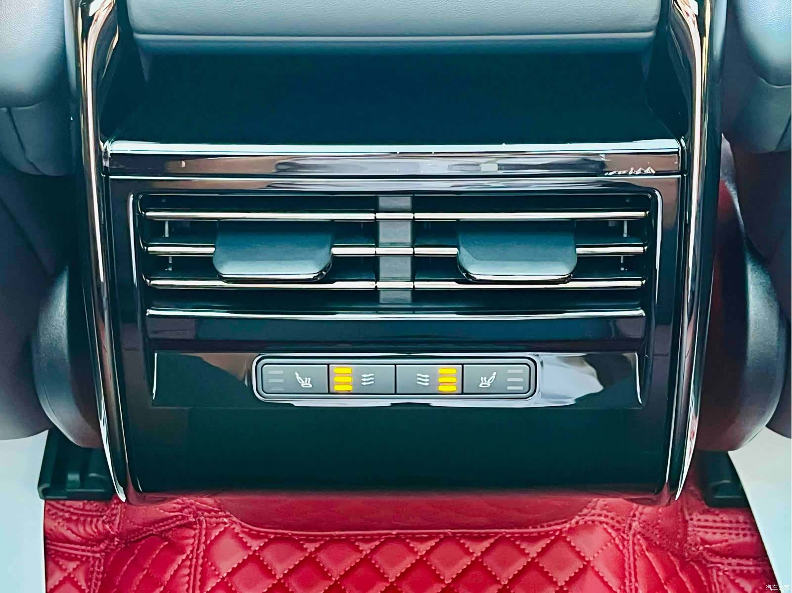Land Rover Range Rover, 2026 15