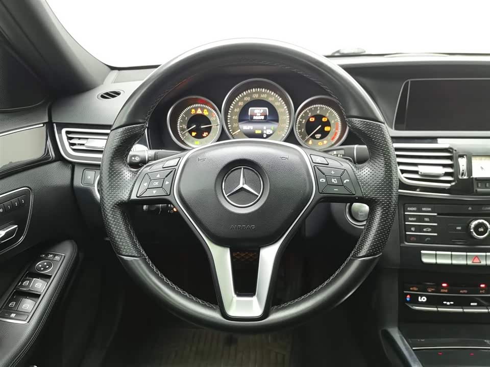 Mercedes-Benz E-class Mercedes-Benz E-class