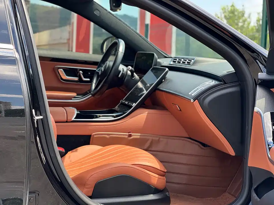 Mercedes-Benz S-class Mercedes-Benz S-class