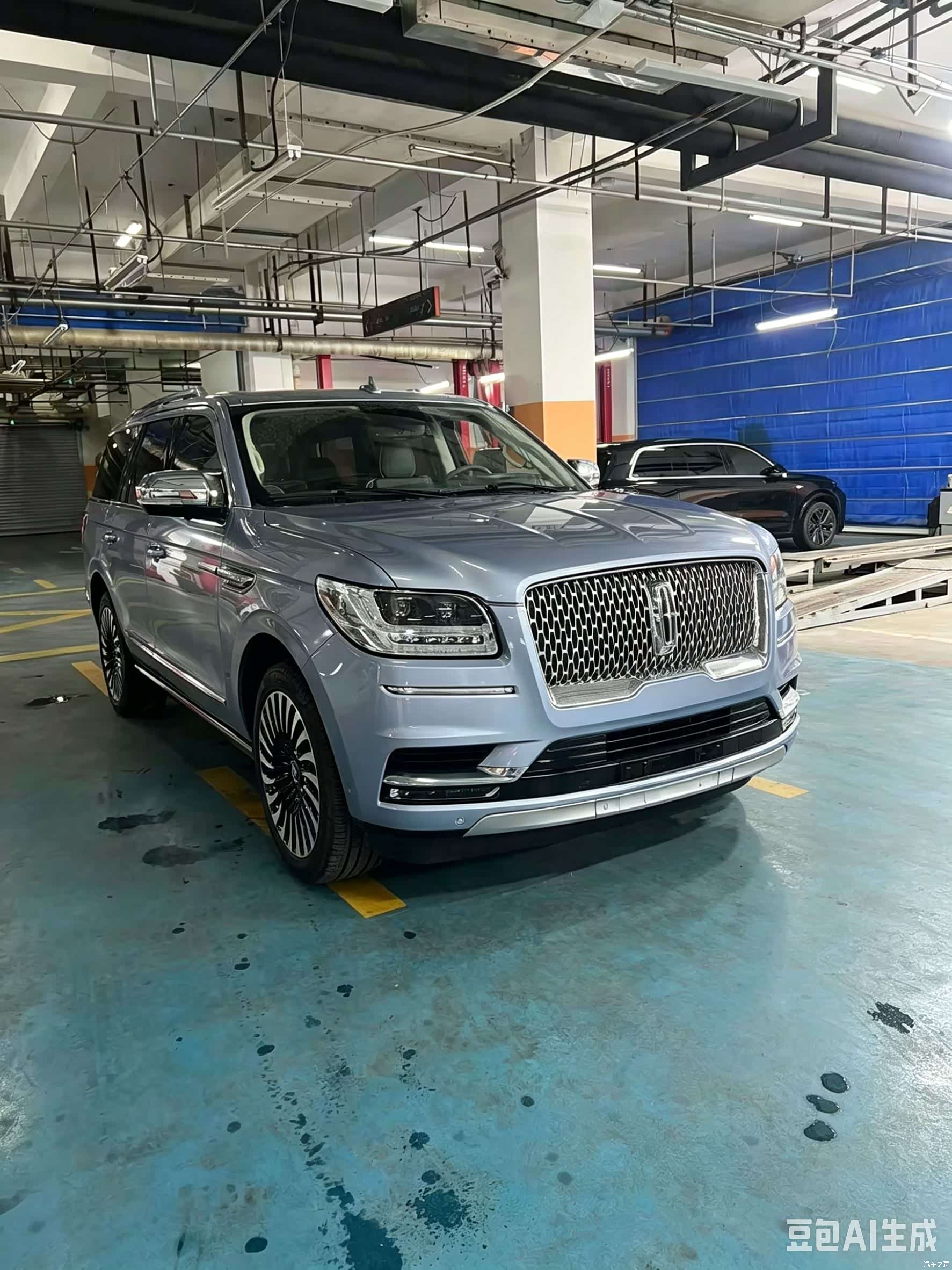 Lincoln Navigator, 2021 1