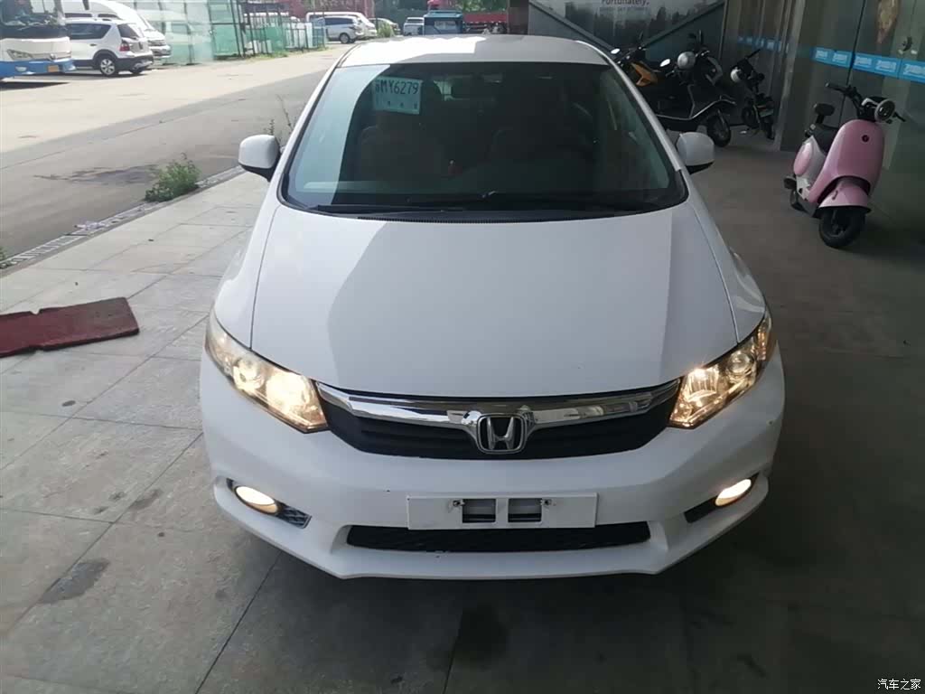 Honda Civic, 2014 3