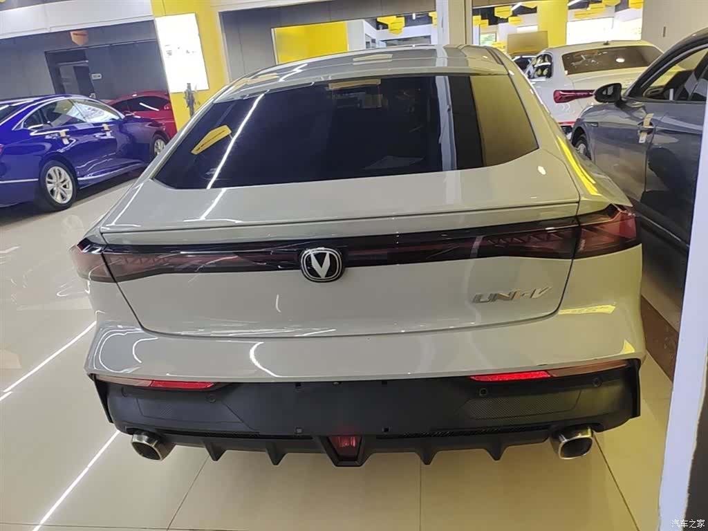 Changan UNI-V, 2022 6