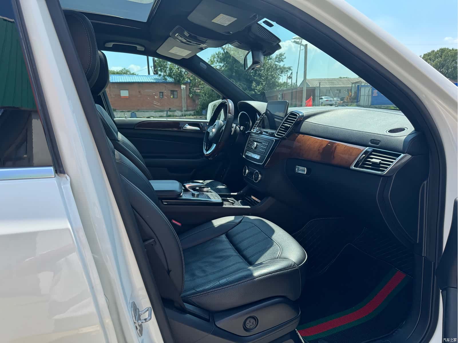Mercedes-Benz GLS, 2017 10