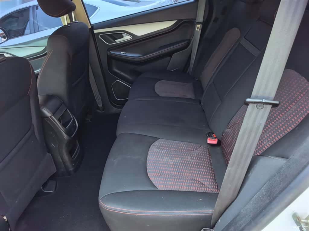 Wuling 560, 2016 17