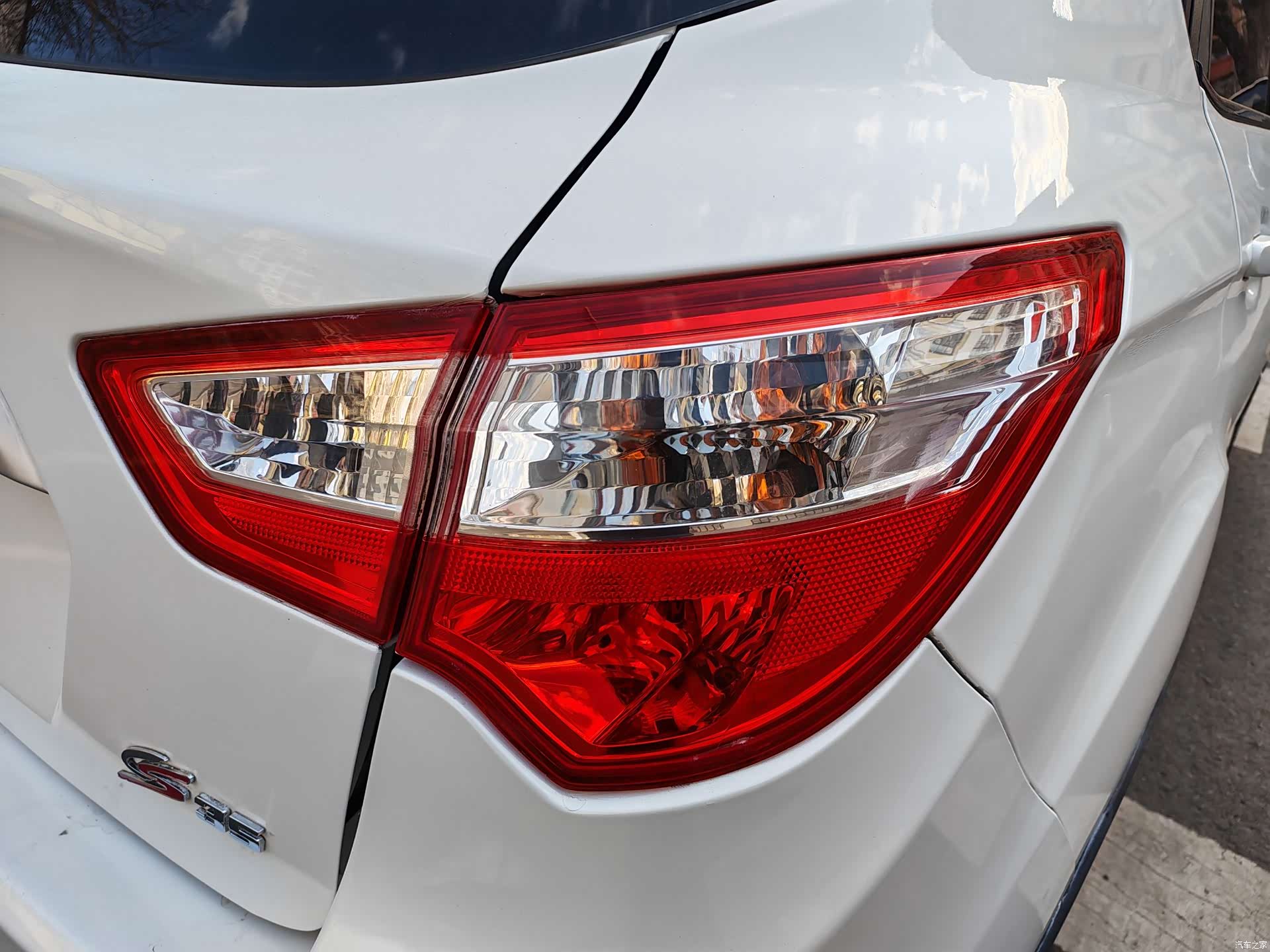 Wuling 560, 2016 13