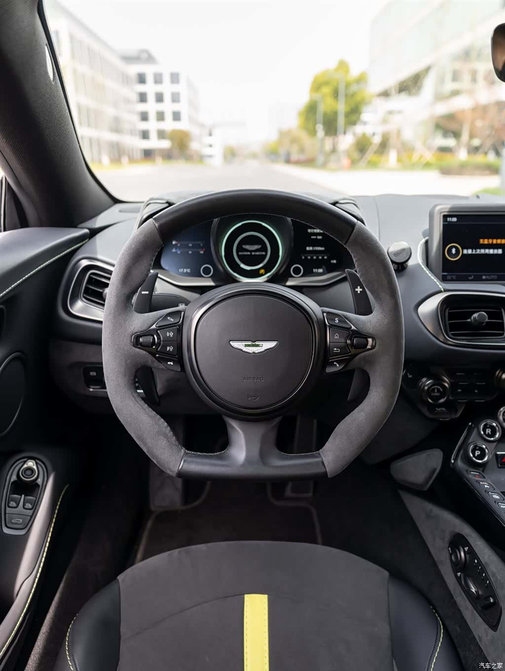 Aston Martin Vantage, 2022 13