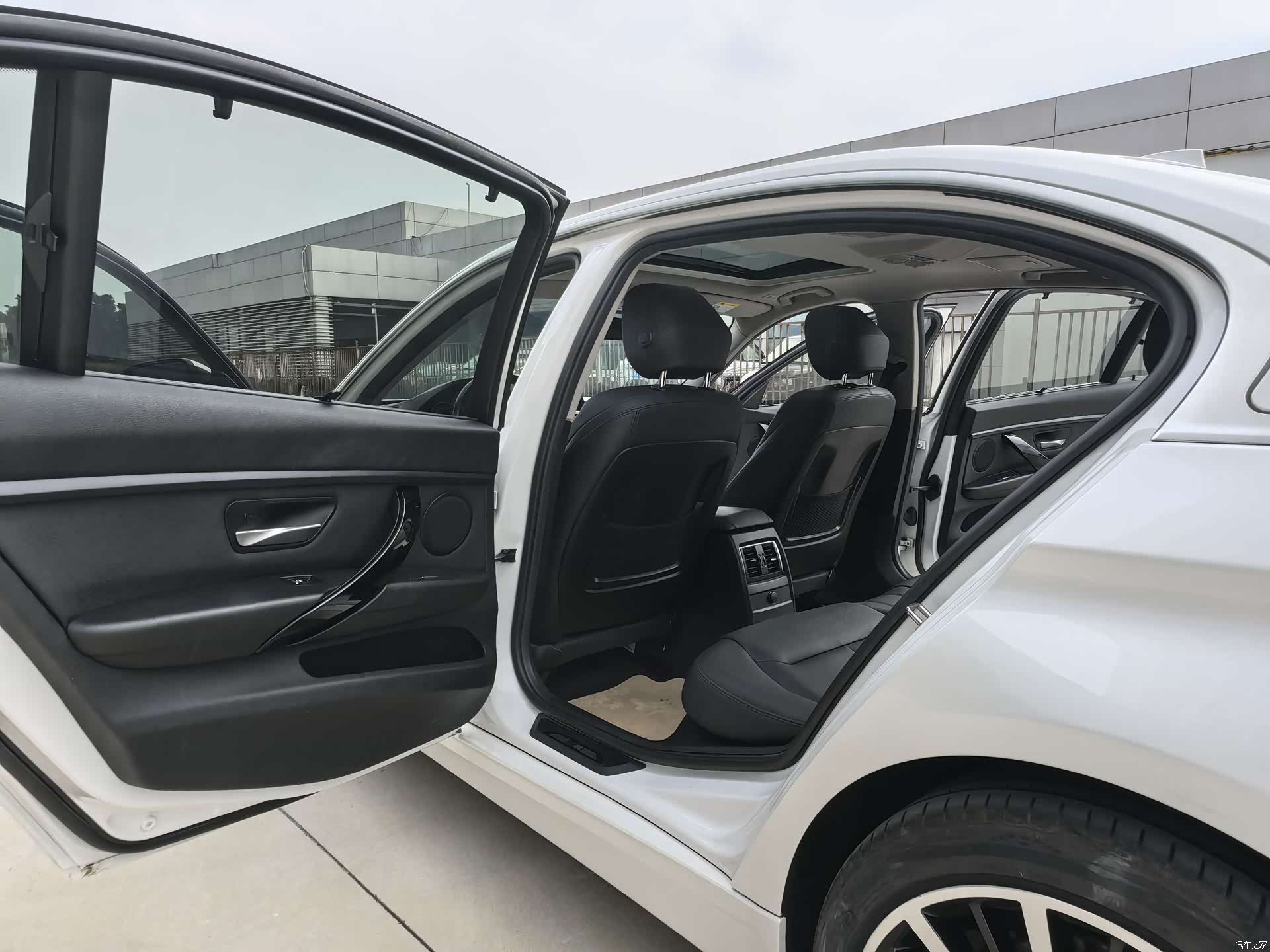 BMW 3 Series, 2017 10