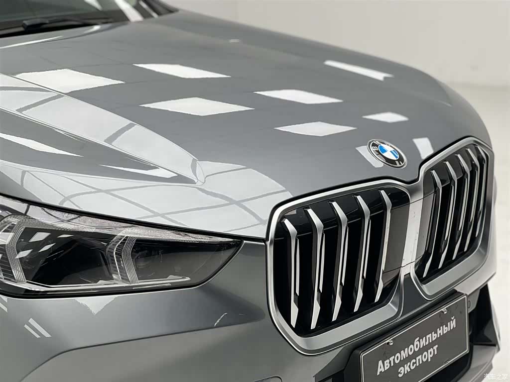 BMW X1, 2023 все фото