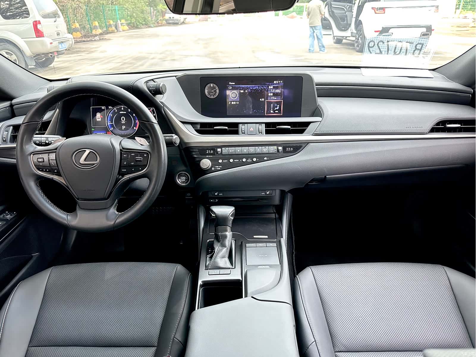 Lexus ES, 2021 10
