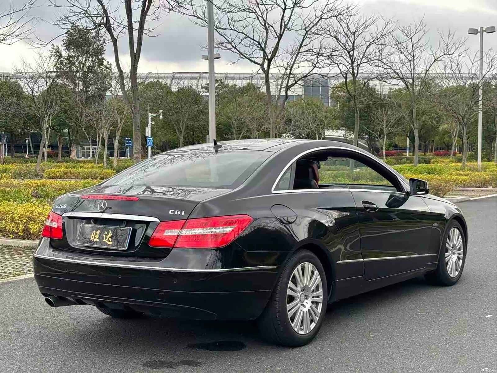 Mercedes-Benz E-Class, 2011 7