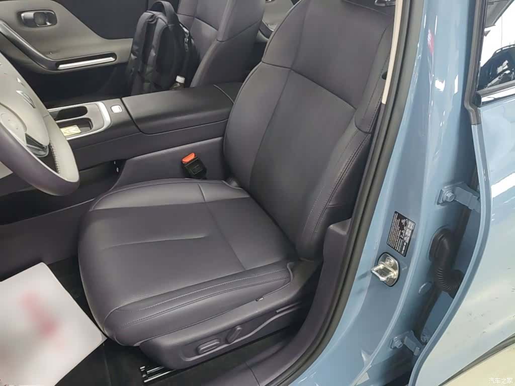 Leapmotor B01, 2025 15