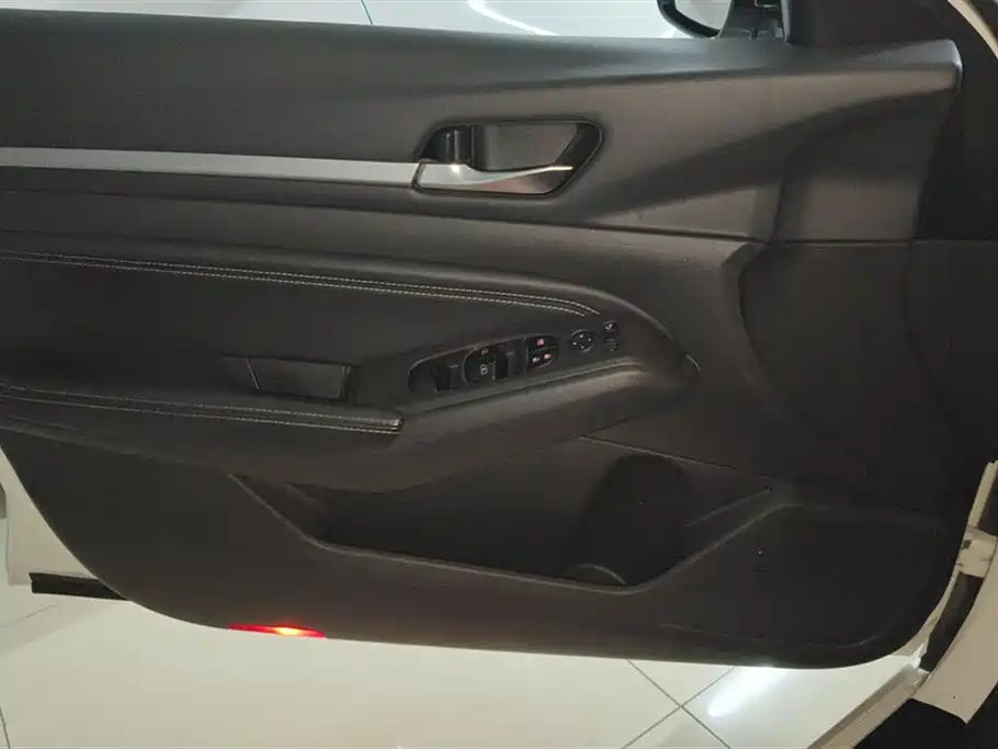 Nissan Teana Nissan Teana