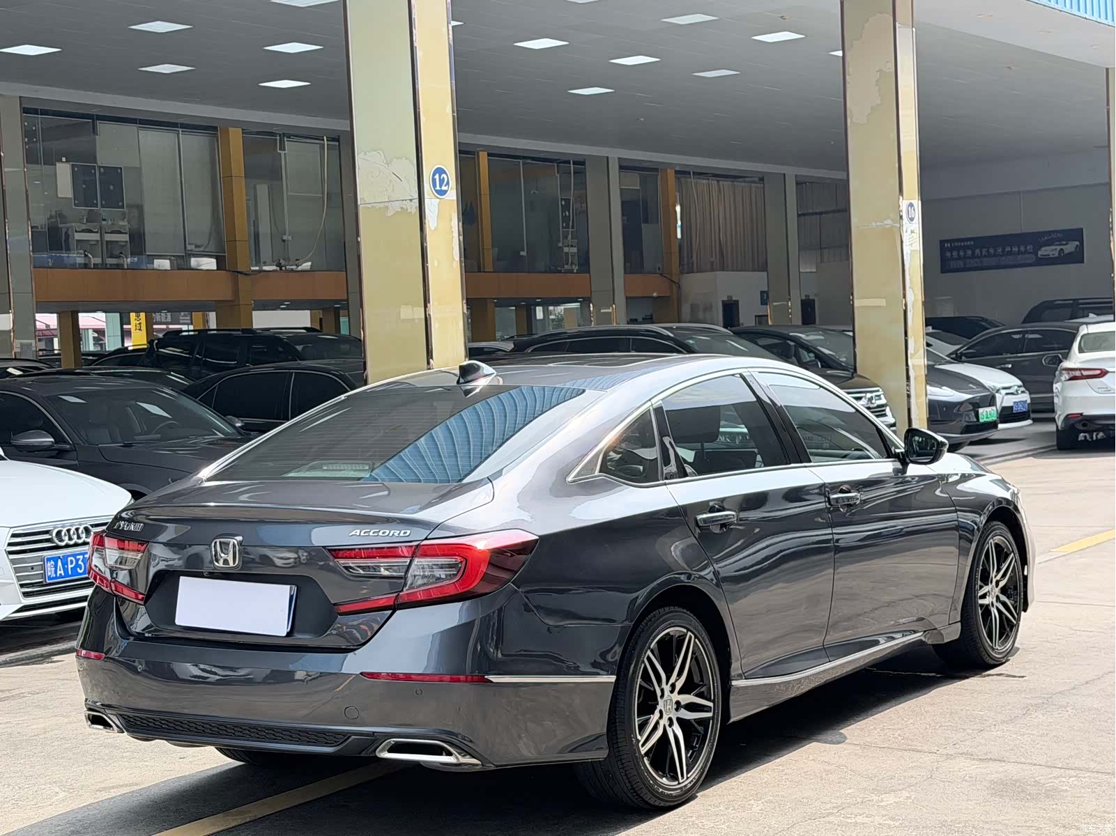 Honda Accord, 2022 11