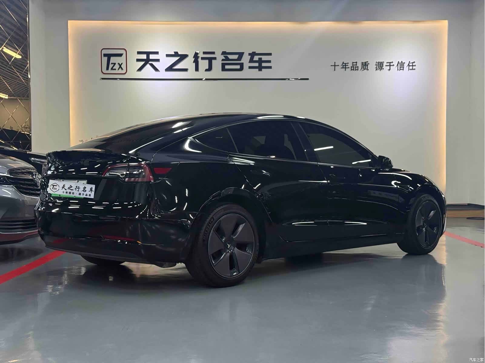 Tesla Model 3, 2023 15