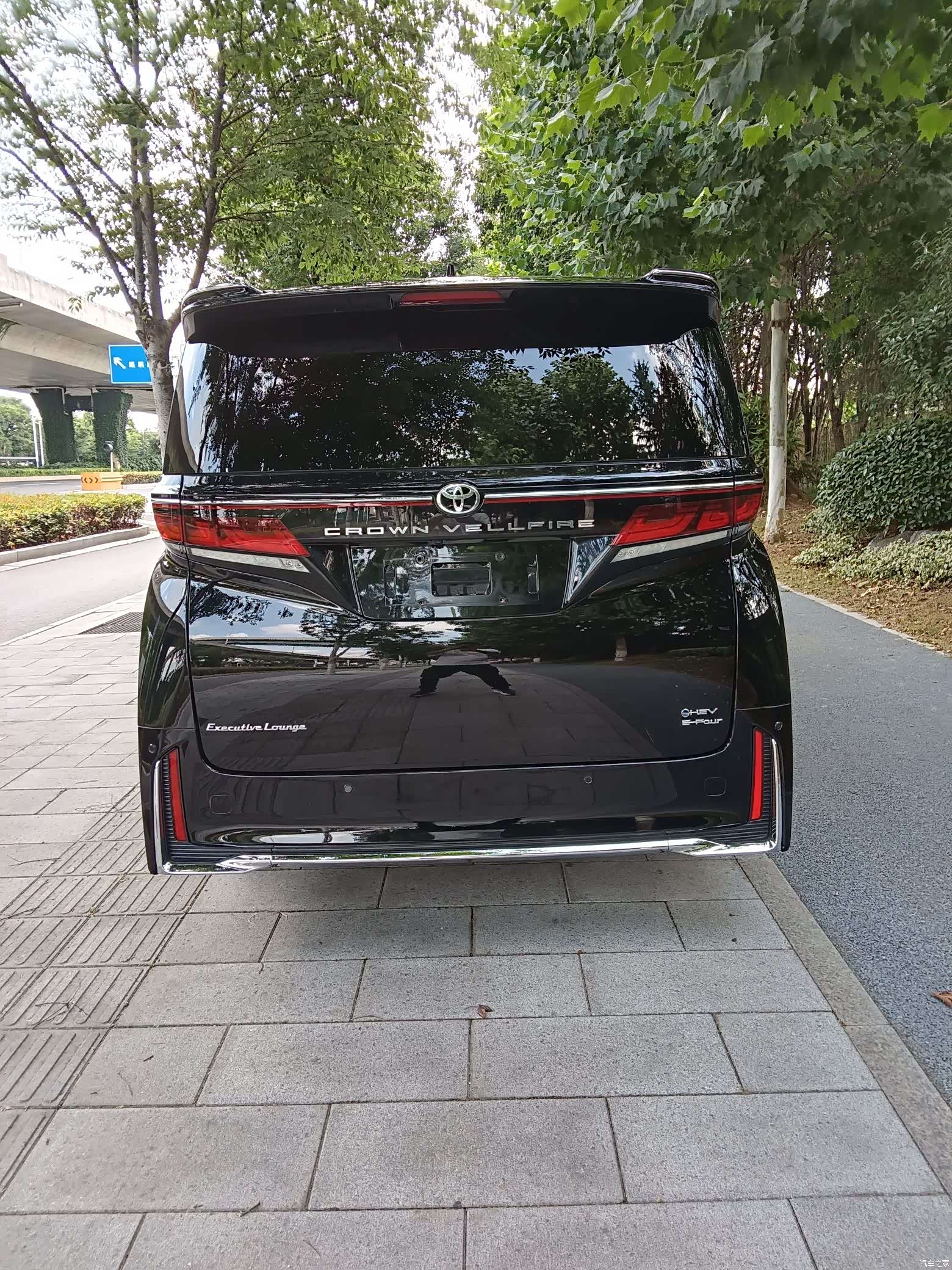 Toyota Vellfire, 2023 9
