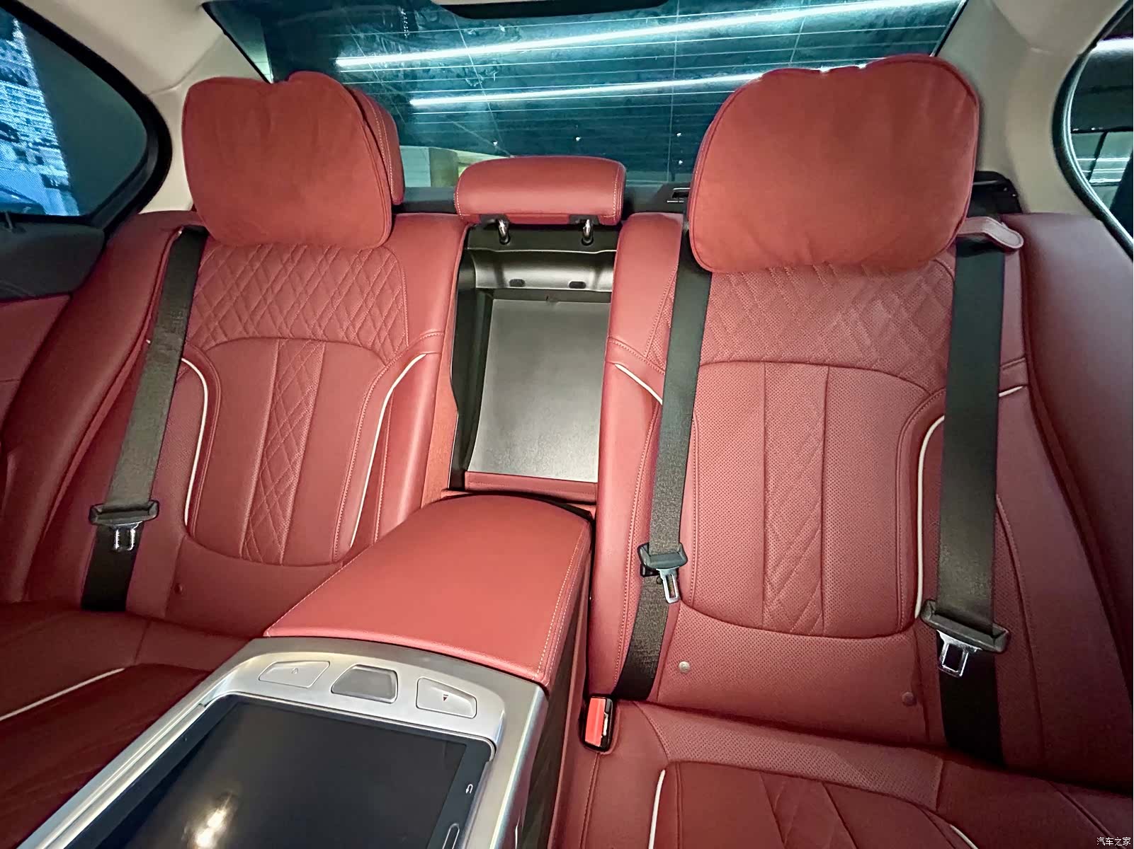 BMW 5 Series, 2021 26
