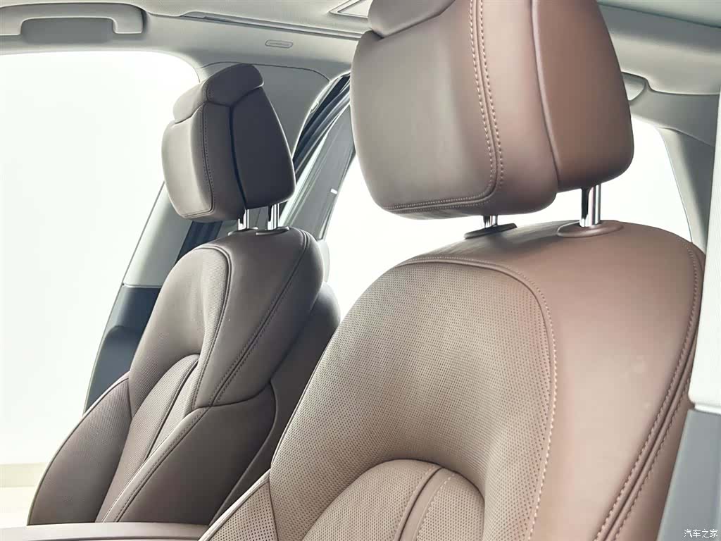 Audi A8L, 2015 9