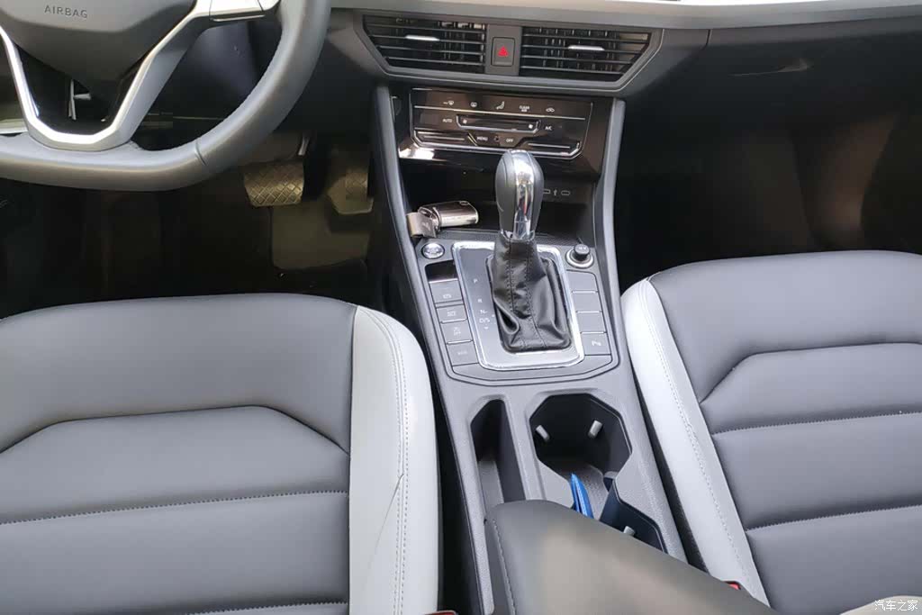 Volkswagen Bora, 2025 16