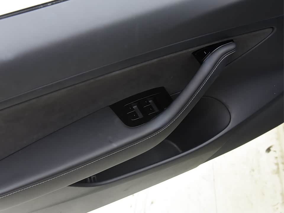Tesla Model 3 Tesla Model 3