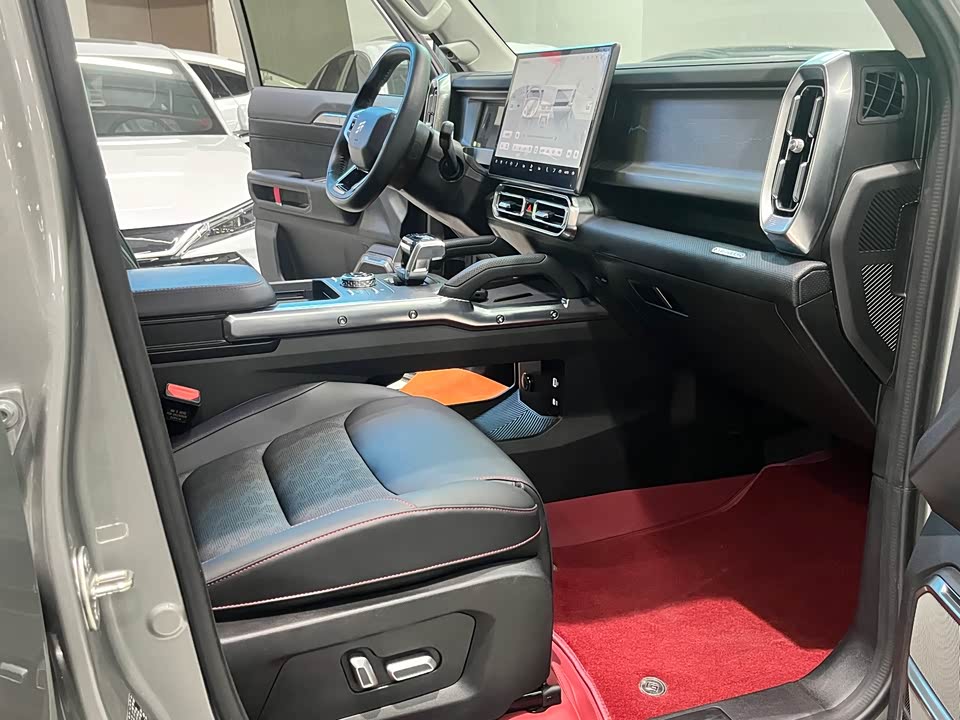 Jetour Jet Traveler C-DM