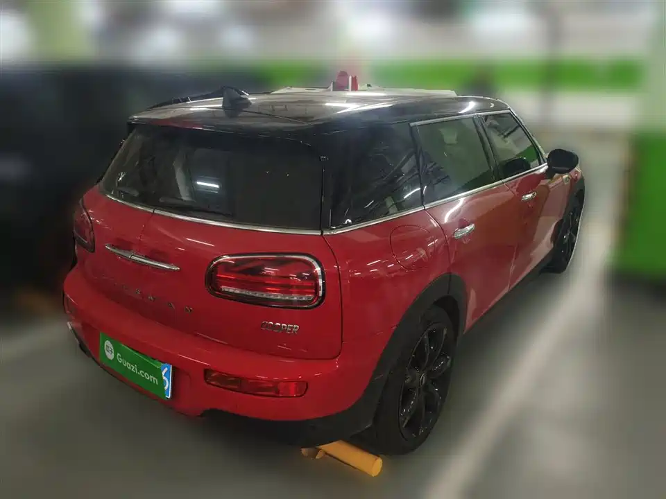 MINI CLUBMAN