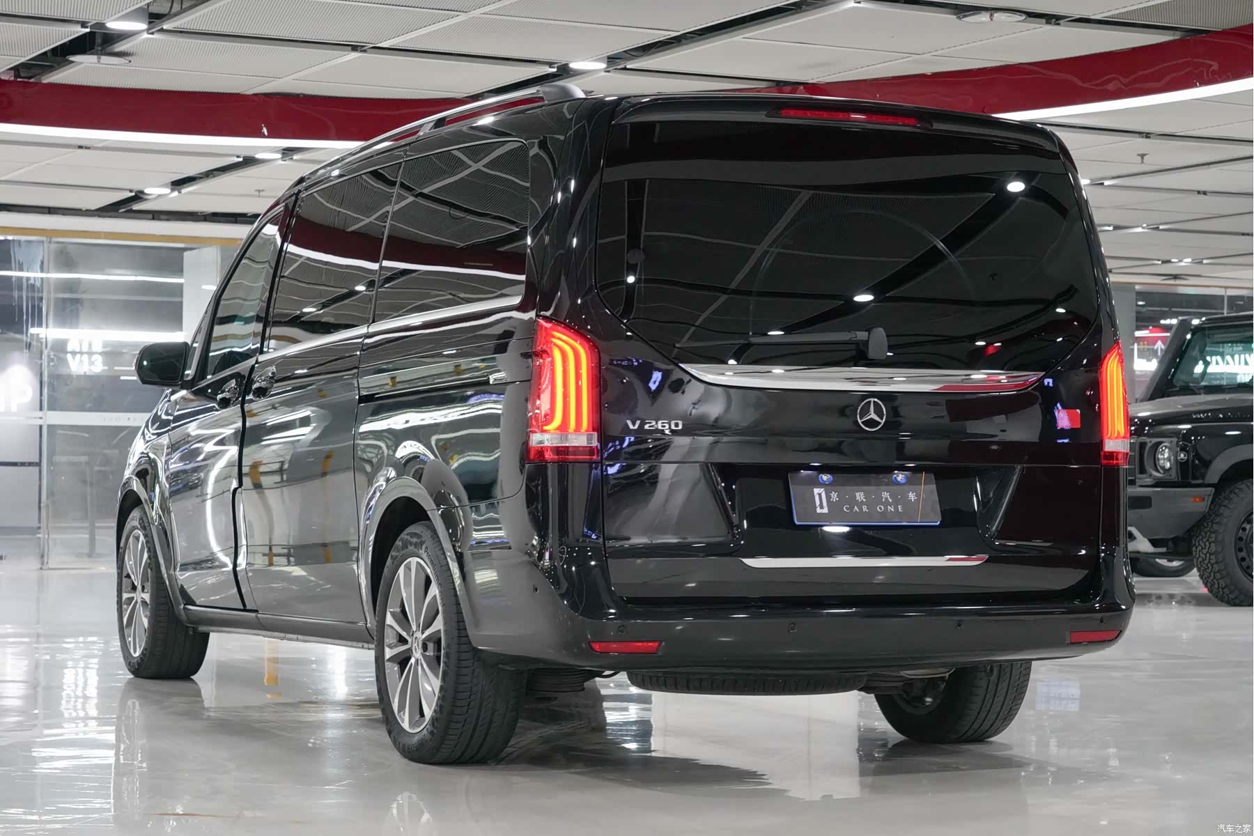 Mercedes-Benz V-Class, 2023 6