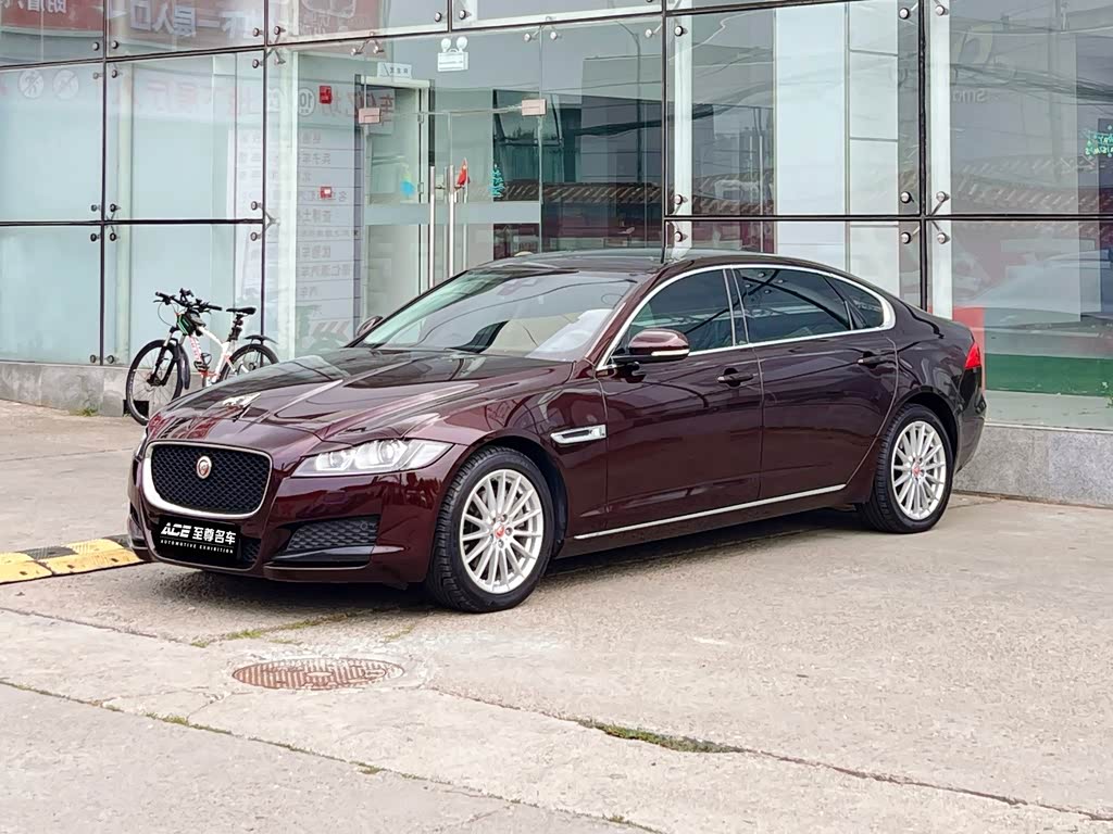 Jaguar XFL
