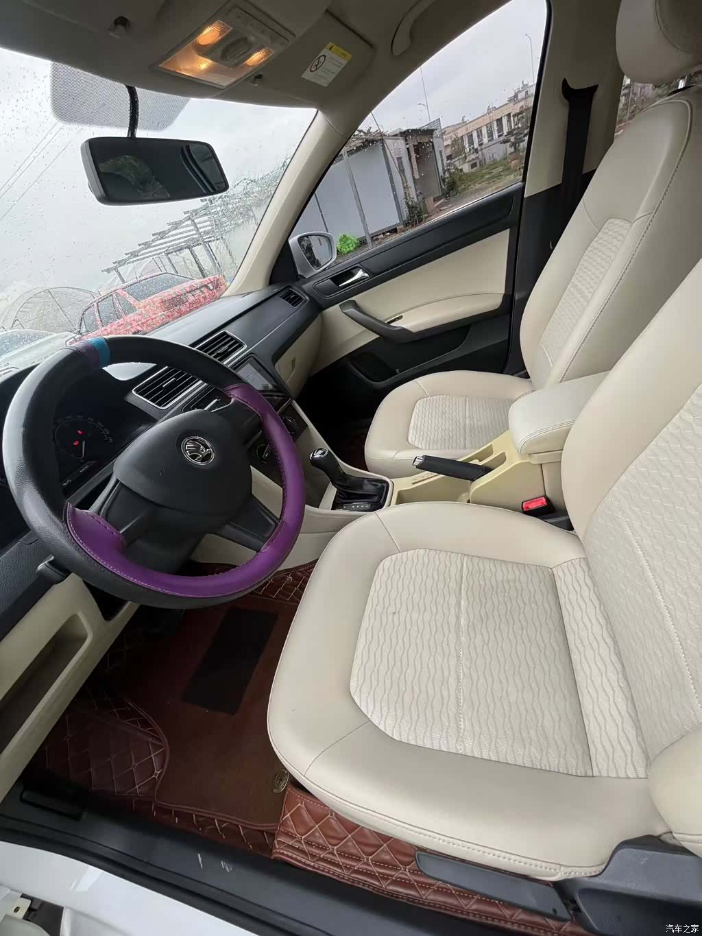 Skoda Rapid, 2017 10