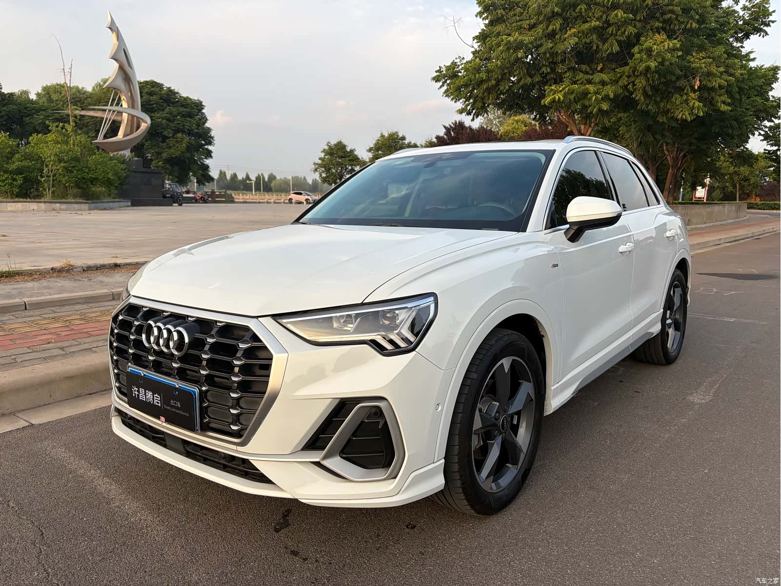 Audi Q3, 2022 1
