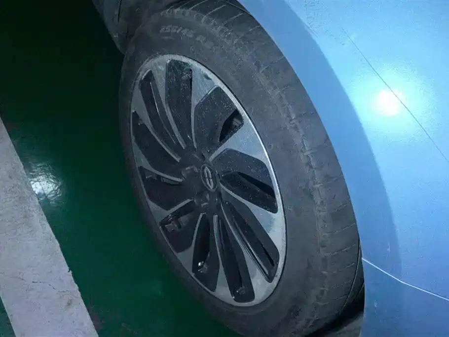 AITO Ask the world M5