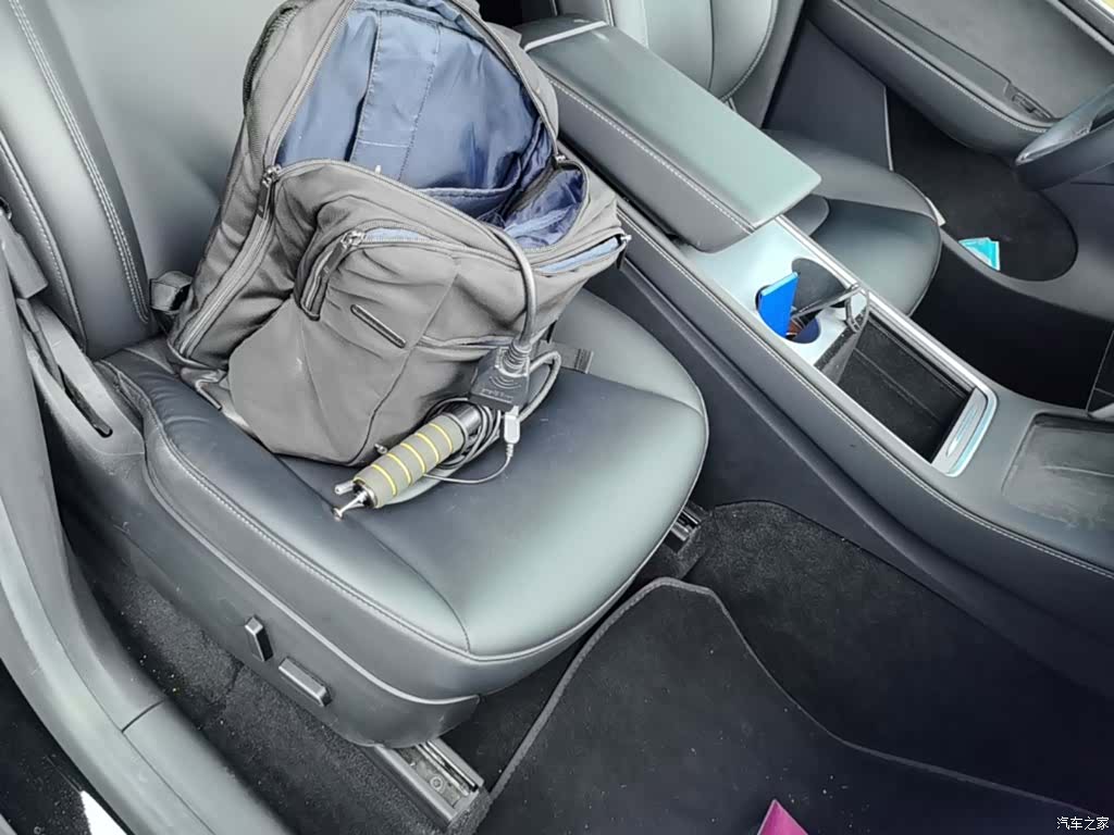 Tesla Model Y, 2022 25