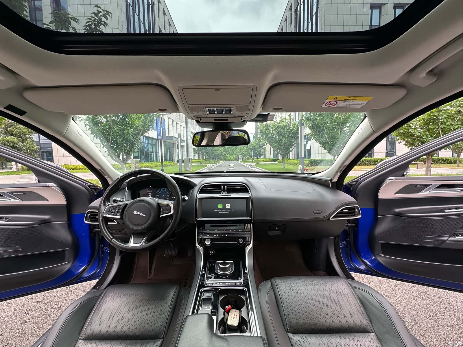 Land Rover XEL, 2019 16