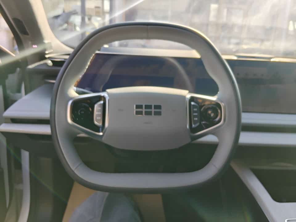 Geely Galaxy Galaxy E8