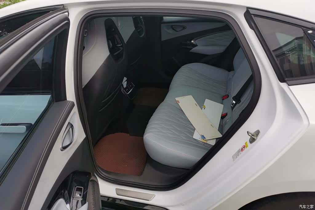 BYD Seal, 2023 11