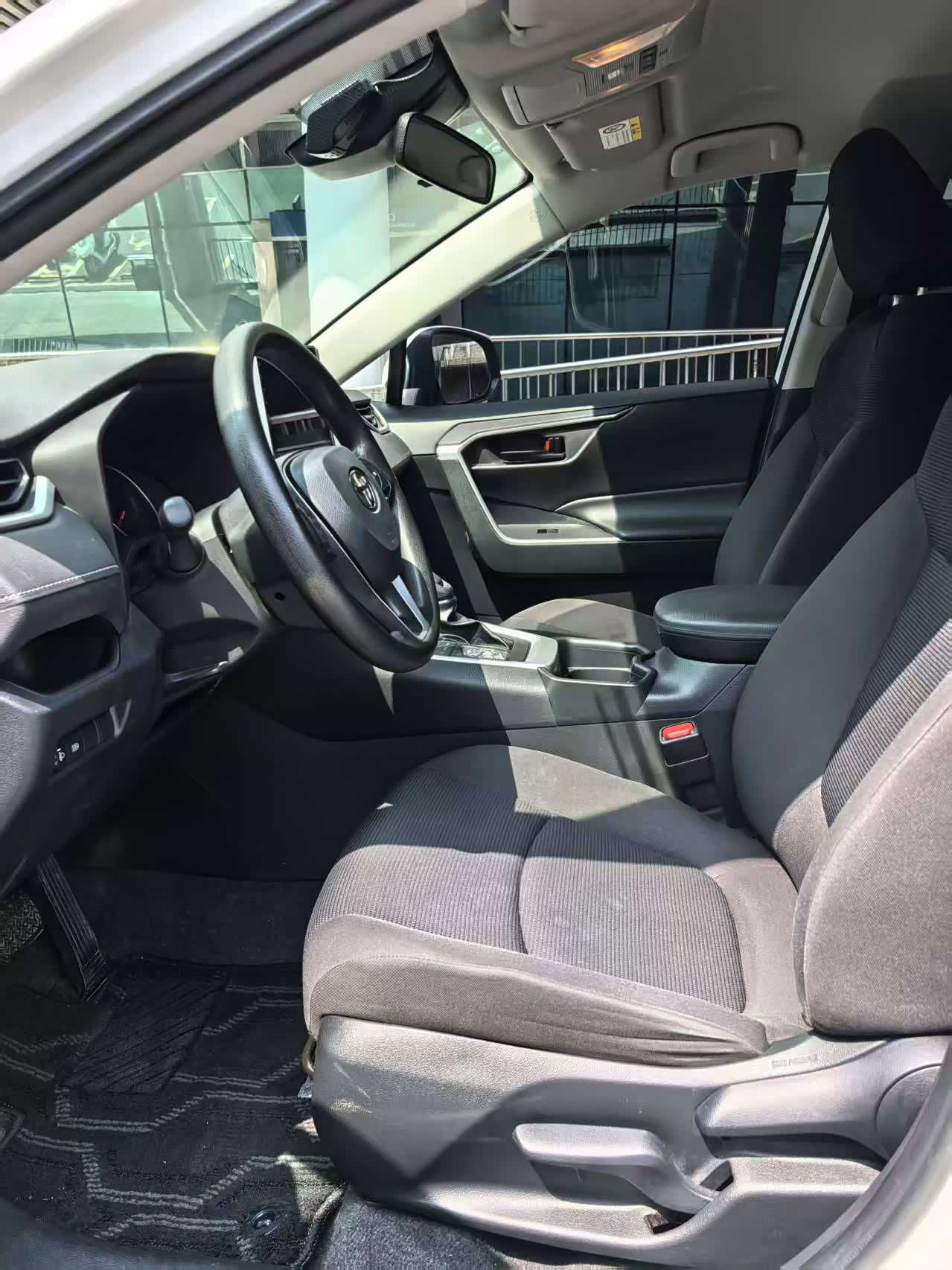 Toyota RAV4, 2022 7