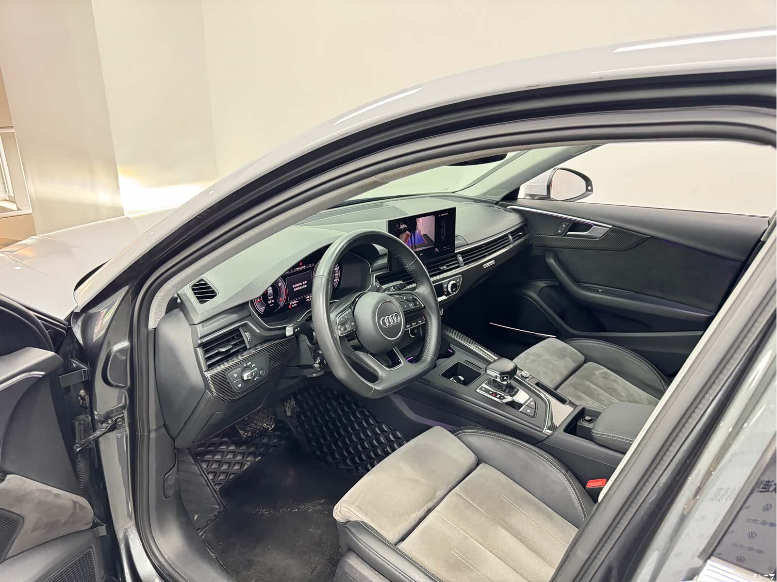 Audi A4L, 2020 13
