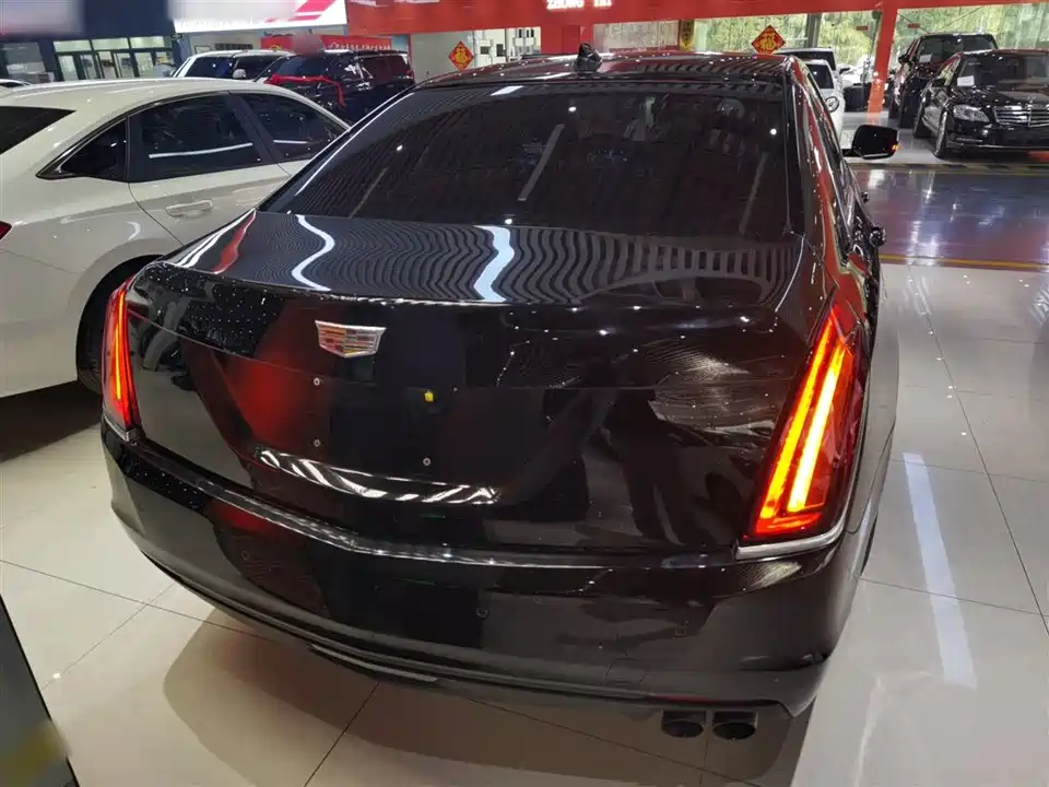 Cadillac CT6
