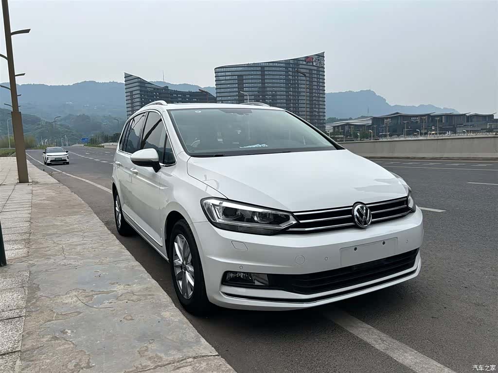 Volkswagen L, 2017 3